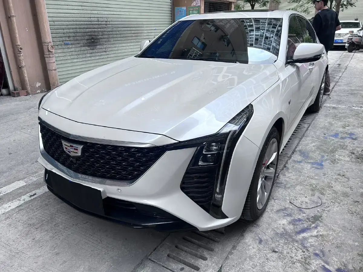 2024 Cadillac CT5 2.0T 237HP L4 10AT