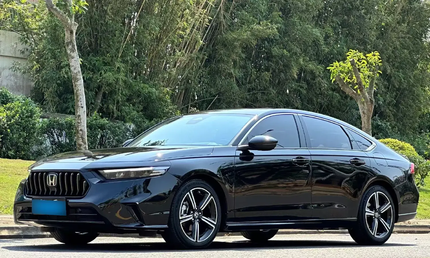 2023 Honda Inspire 1.5T 192HP L4 CVT