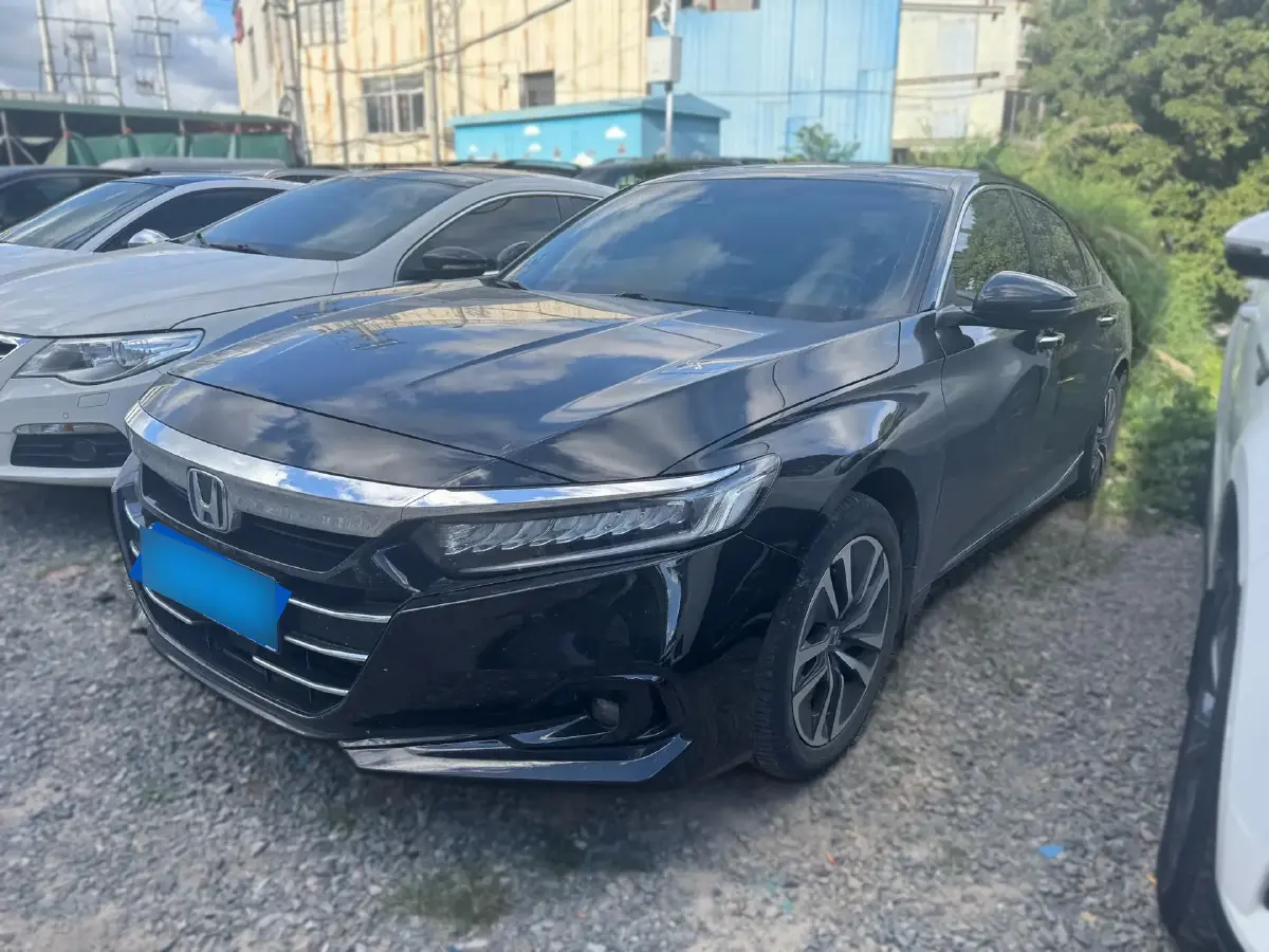 2022 Honda Accord 2.0L 146HP L4 E-CVT Hybrid