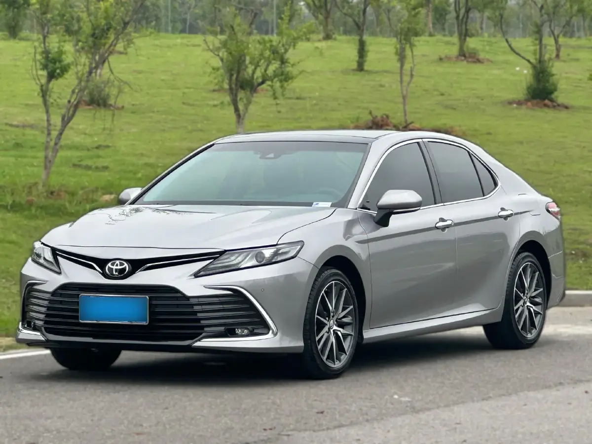2021 Toyota Camry 2.5L 209HP L4 8AT