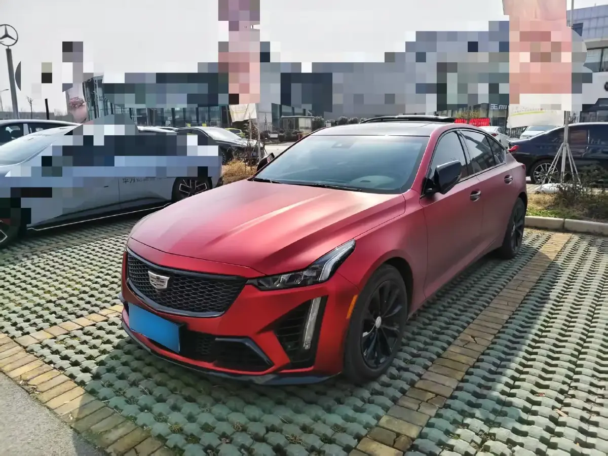 2023 Cadillac CT5 2.0T 237HP L4 10AT