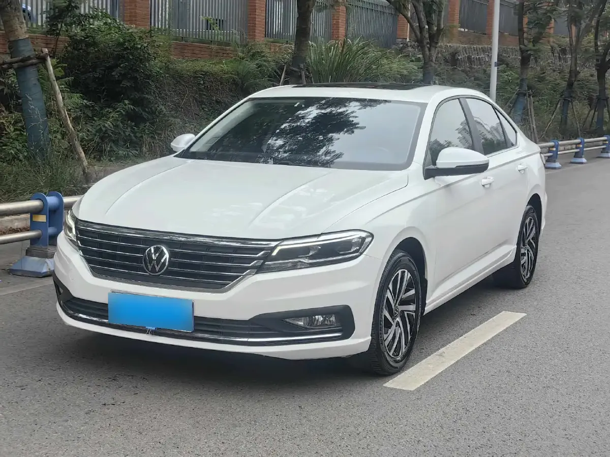 2022 Volkswagen Lavida 1.5L 113HP L4 6AT