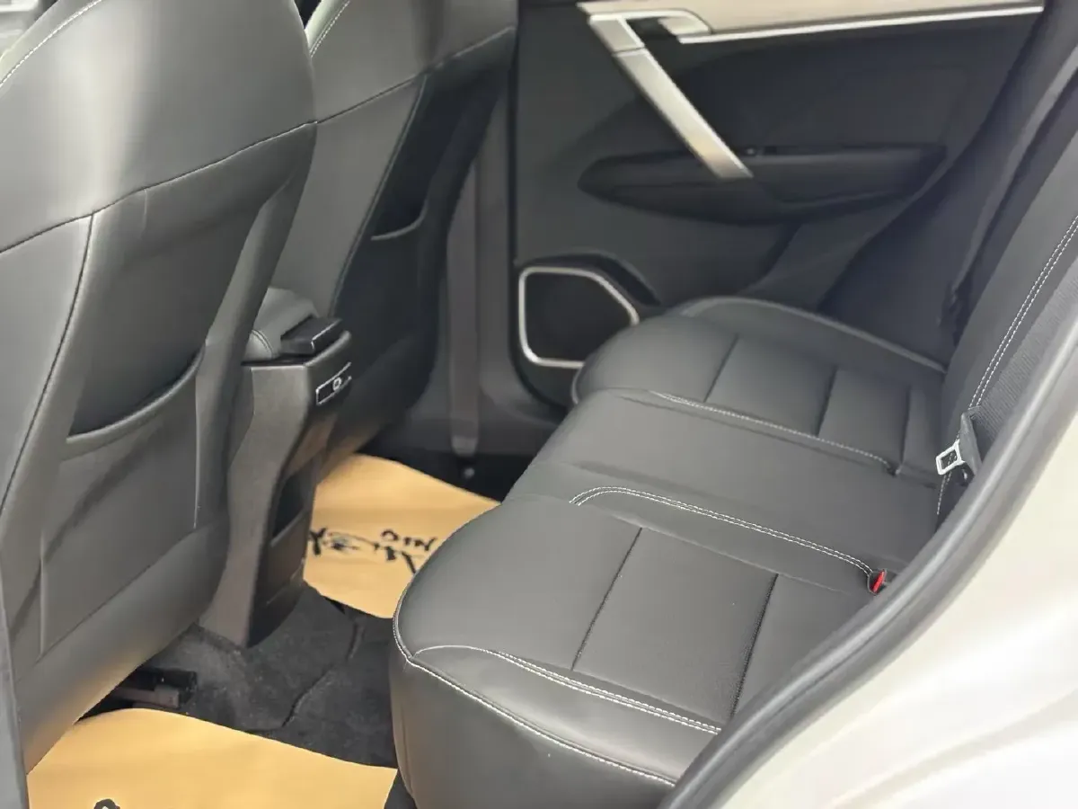 2025 Geely Coolray 1.5L 126HP L4 CVT,autocango,china used car exporter,china ev exporter,chinese used car exporter,chinese used ev exporter