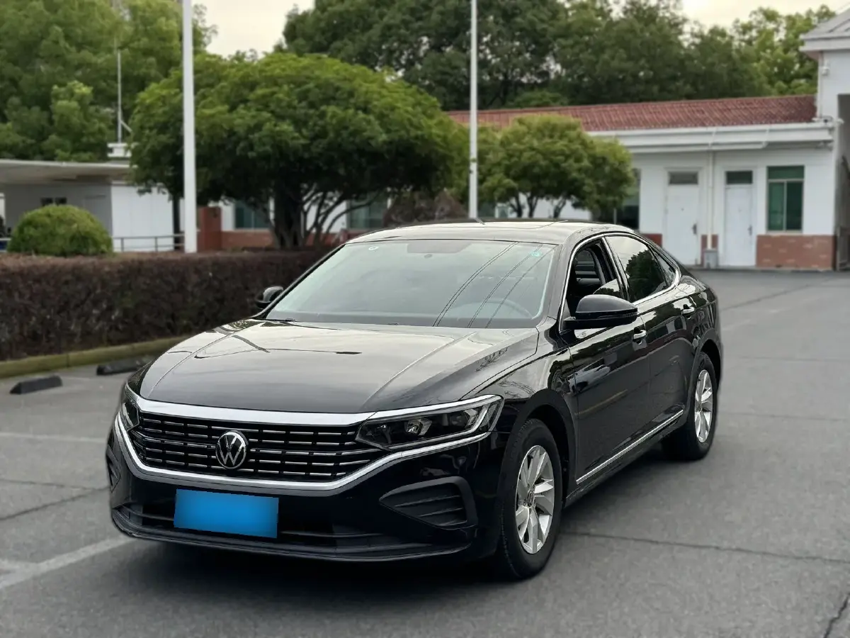 2022 Volkswagen Passat 1.4T 150HP L4 7DCT