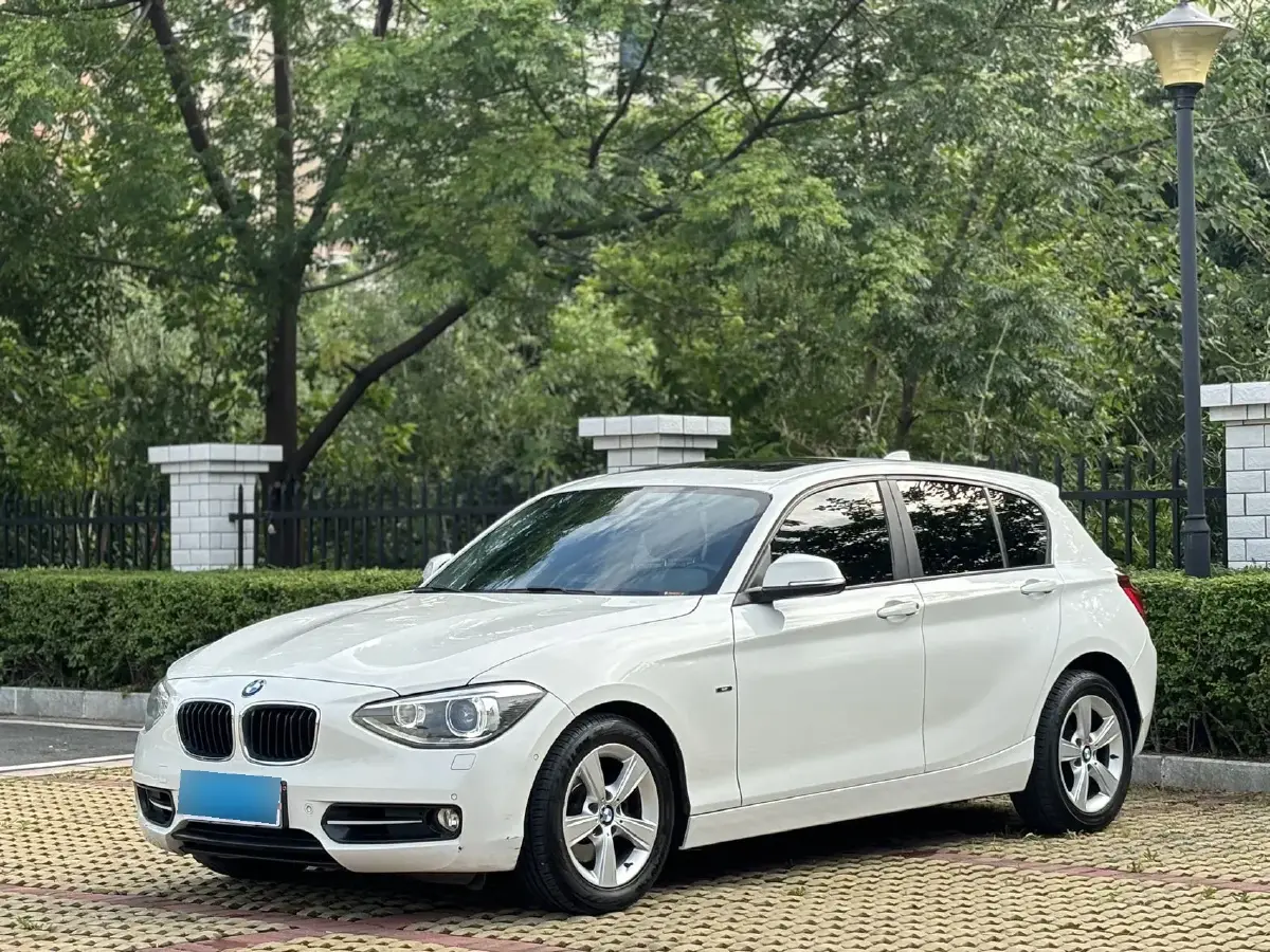 2013 BMW 1 Series 1.6T 170HP L4 8AT