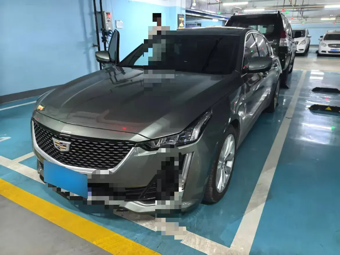 2023 Cadillac CT5 2.0T 237HP L4 10AT