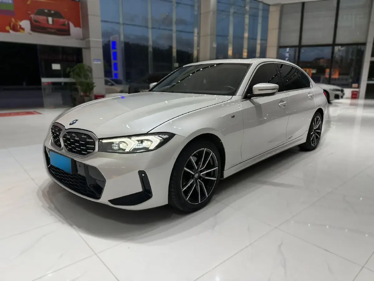 2024 BMW 3 Series 2.0T 156HP L4 8AT