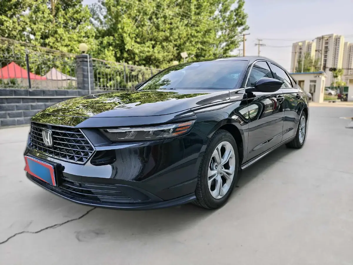 2023 Honda Accord 1.5T 192HP L4 CVT