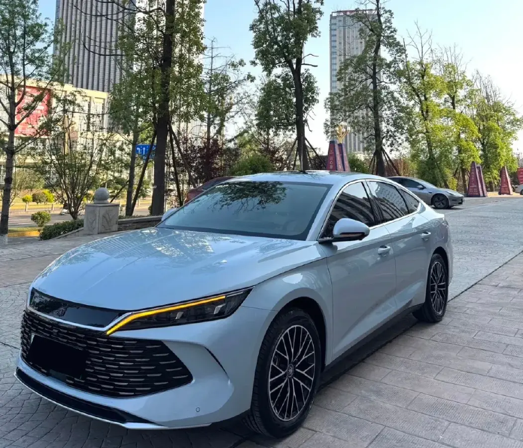 2024 BYD QinL 1.5L 101HP L4 E-CVT PHEV 15.87KWH