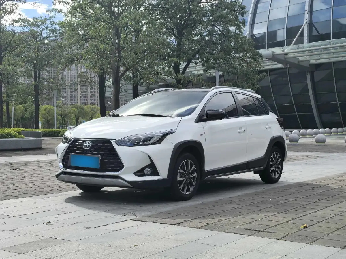 2022 Toyota Yaris L 1.5L 112HP L4 CVT