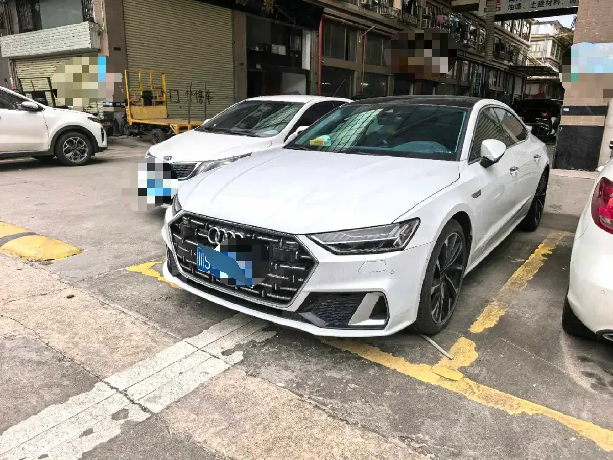 2022 Audi A7L 2.0T 245HP L4 7DCT