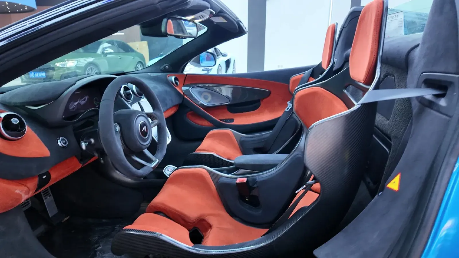 2019 McLaren 600LT 3.8T 600HP V8 7DCT,autocango,china used car exporter,china ev exporter,chinese used car exporter,chinese used ev exporter