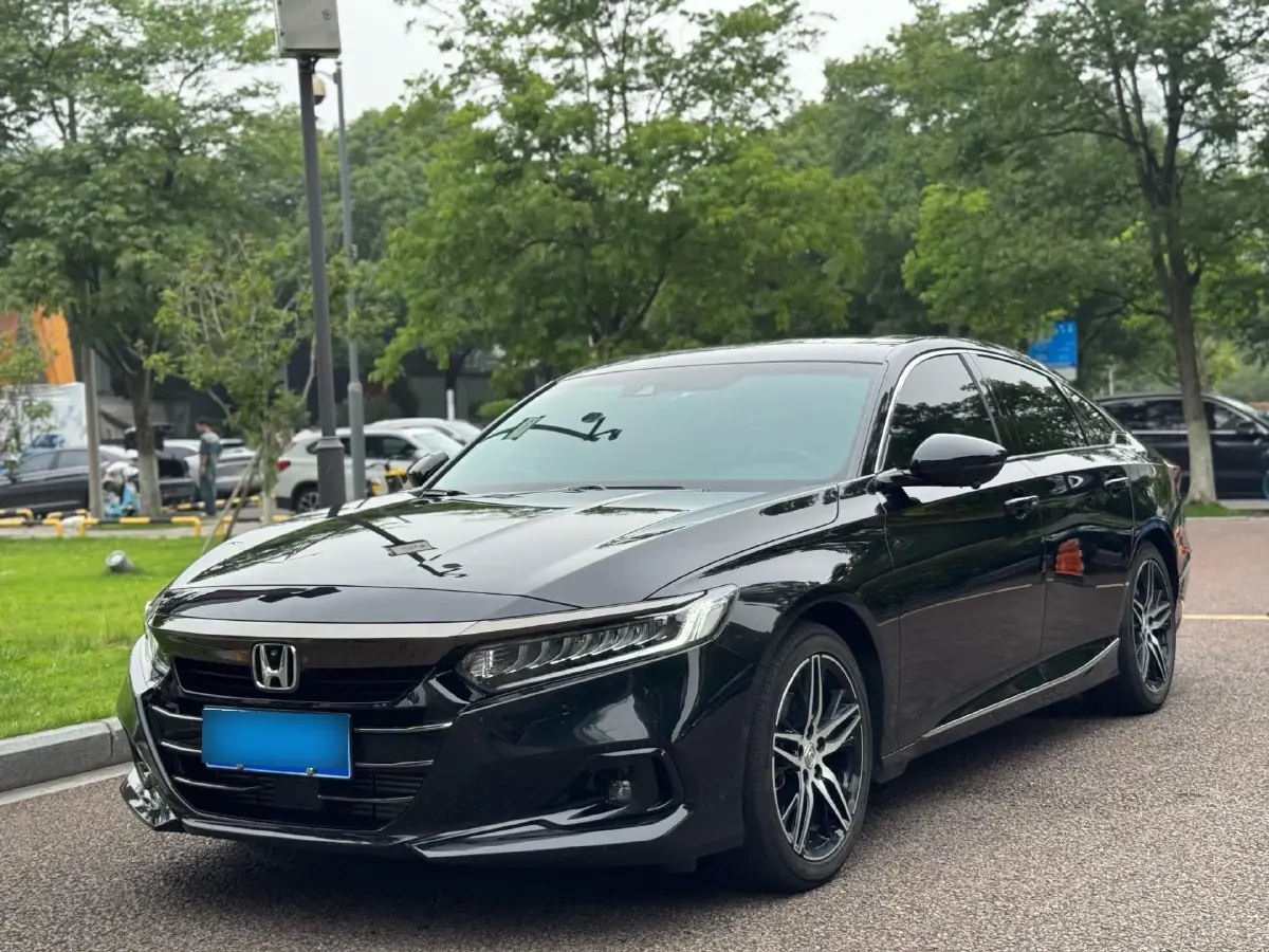 2022 Honda Accord 1.5T 194HP L4 CVT