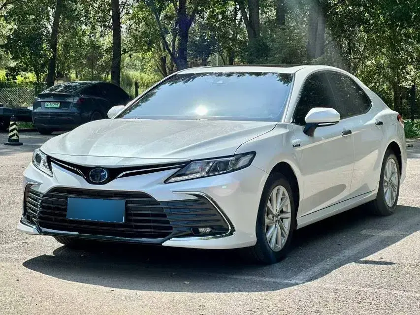 2023 Toyota Camry 2.5L 178HP L4 E-CVT Hybrid