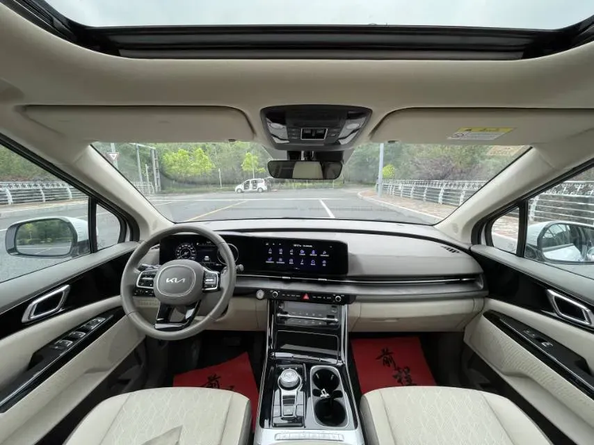 2021 Kia Carnival 2.0T 233HP L4 8AT,autocango,china used car exporter,china ev exporter,chinese used car exporter,chinese used ev exporter