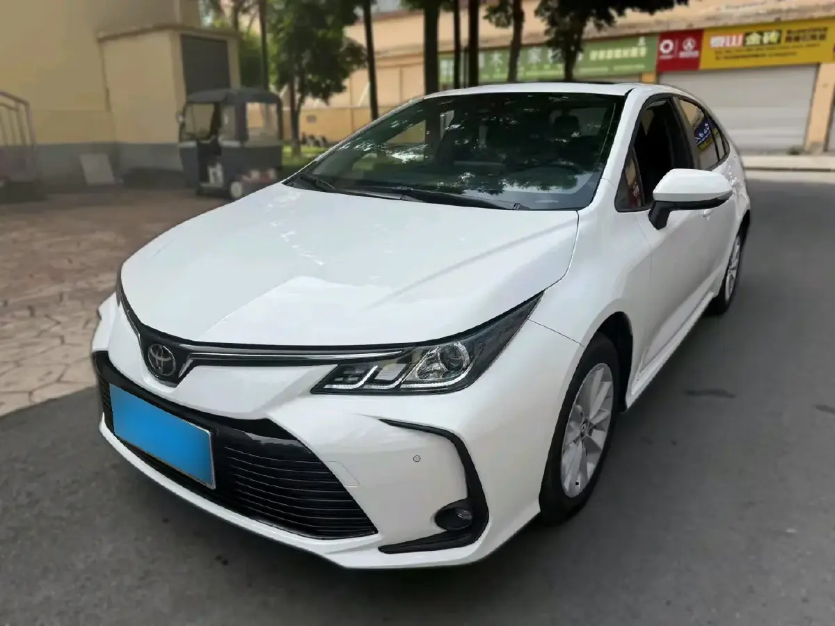 2021 Toyota Corolla 1.2T 116HP L4 CVT