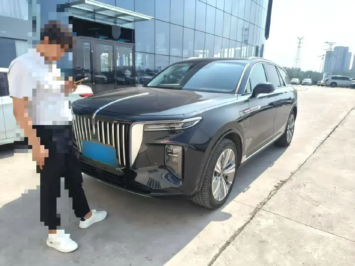 2022 HongQi E-HS9 BEV 120KWH