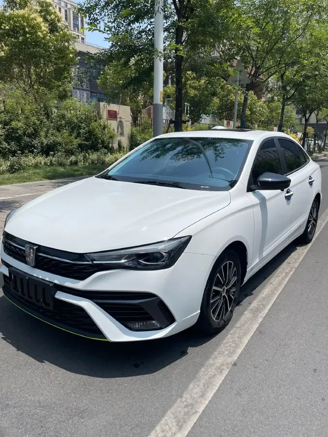 2021 Roewe i5 1.5L 120HP L4 CVT