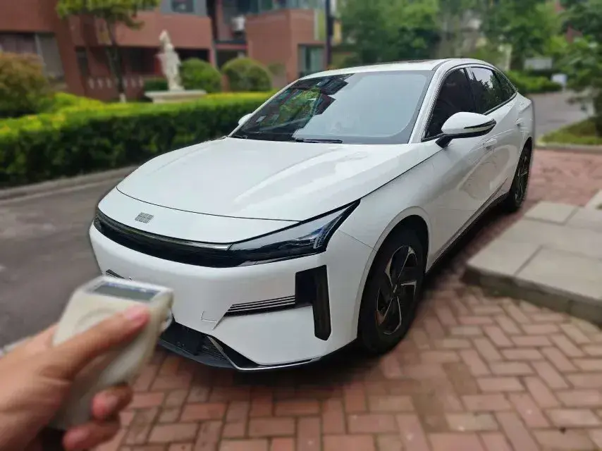 2023 Geely Galaxy L6 1.5T 163HP L4 3DHT PHEV