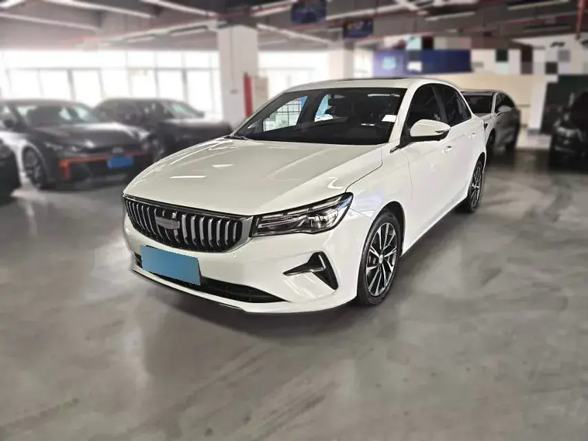 2025 Geely Emgrand 1.5L 127HP L4 CVT
