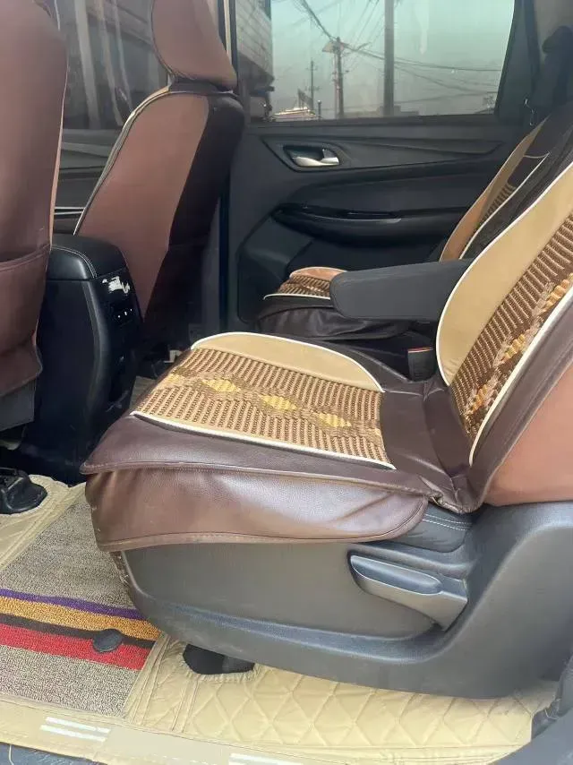 2019 BaoJun 730 1.5T 150HP L4 6DCT,autocango,china used car exporter,china ev exporter,chinese used car exporter,chinese used ev exporter