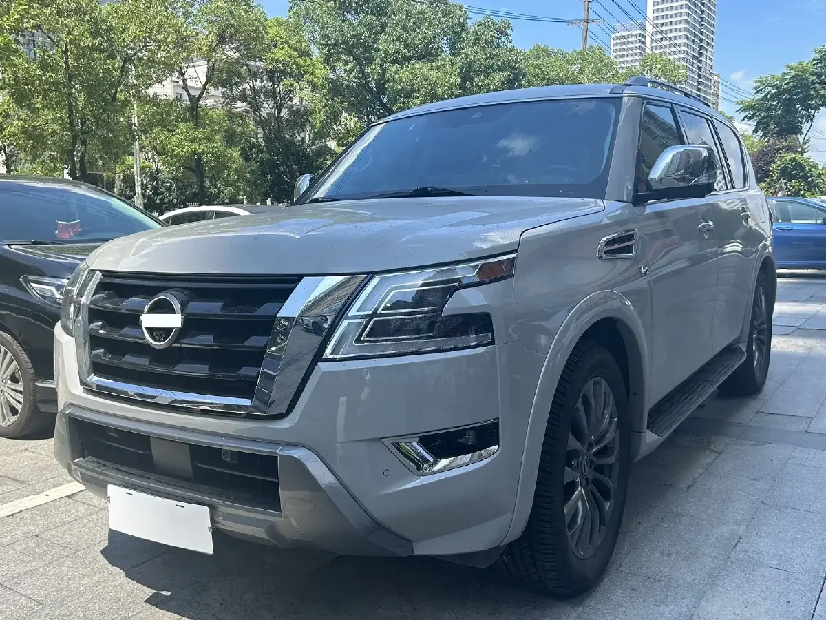 2023 Nissan Patrol 5.6L 400HP V8 7AT