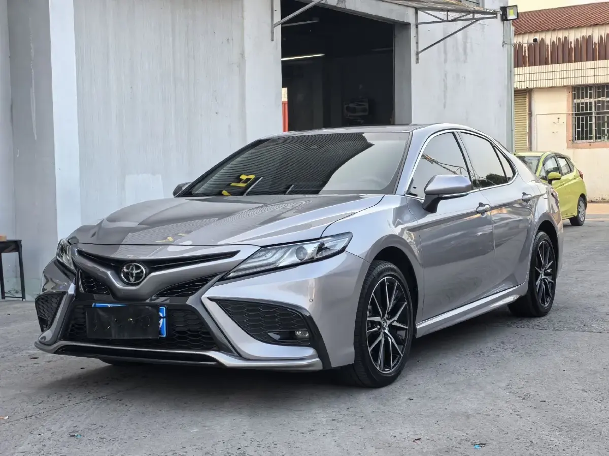 2023 Toyota Camry 2.5L 207HP L4 8AT