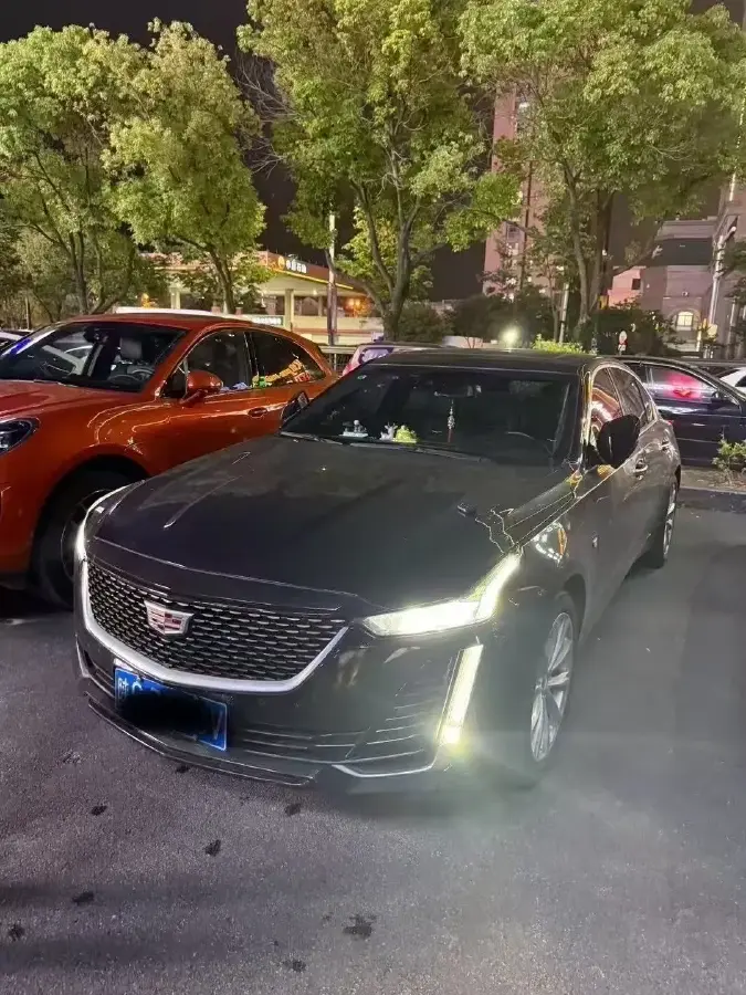 2023 Cadillac CT5 2.0T 237HP L4 10AT