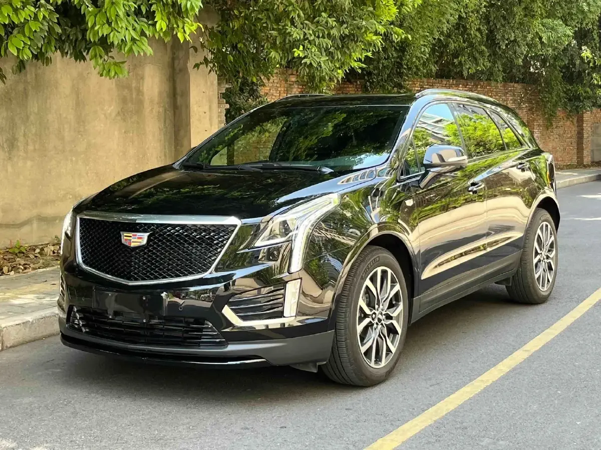 2022 Cadillac XT5 2.0T 237HP L4 9AT