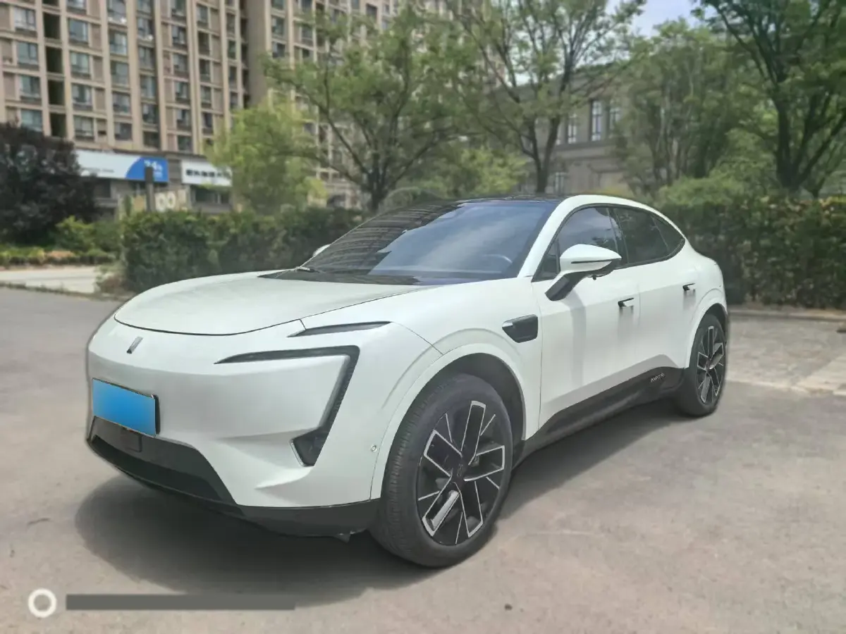 2023 Avatr 11 BEV 90KWH