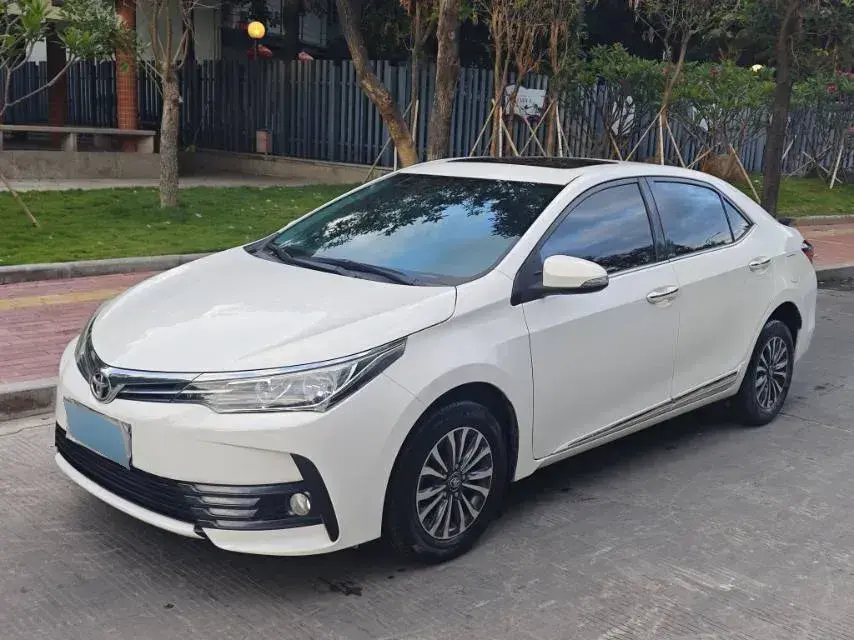 2017 Toyota Corolla 1.2T 116HP L4 6MT