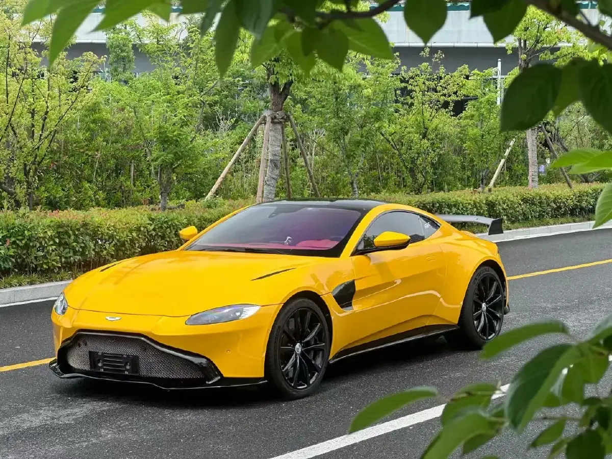2018 Aston Martin V8 Vantage 4.0T 510HP V8 8AT
