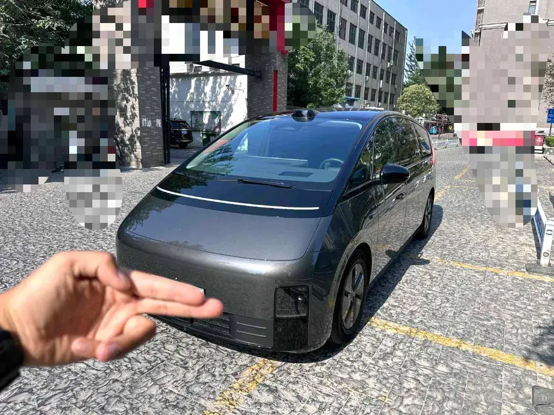 2024 Li MEGA BEV 102.7KWH