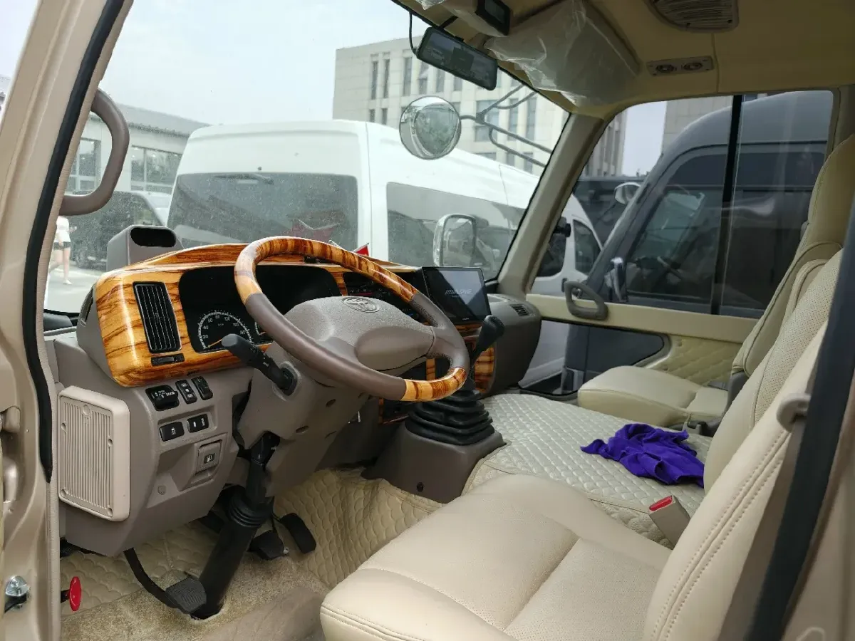 2015 Toyota Coaster 4.0L 232HP V6 5MT,autocango,china used car exporter,china ev exporter,chinese used car exporter,chinese used ev exporter