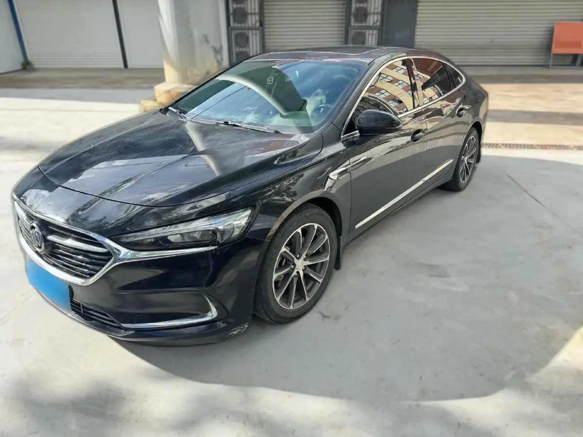 2022 Buick Larcosse 2.0T 237HP L4 9AT