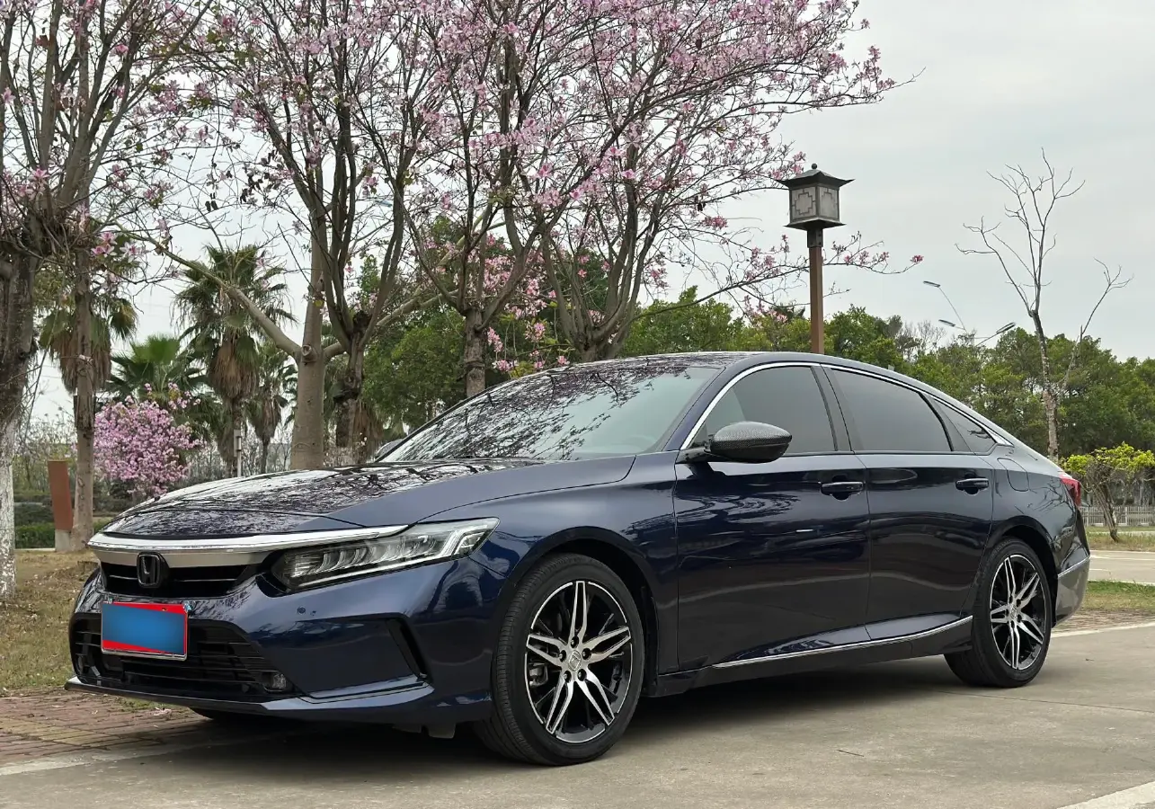 2022 Honda Inspire 1.5T 194HP L4 CVT