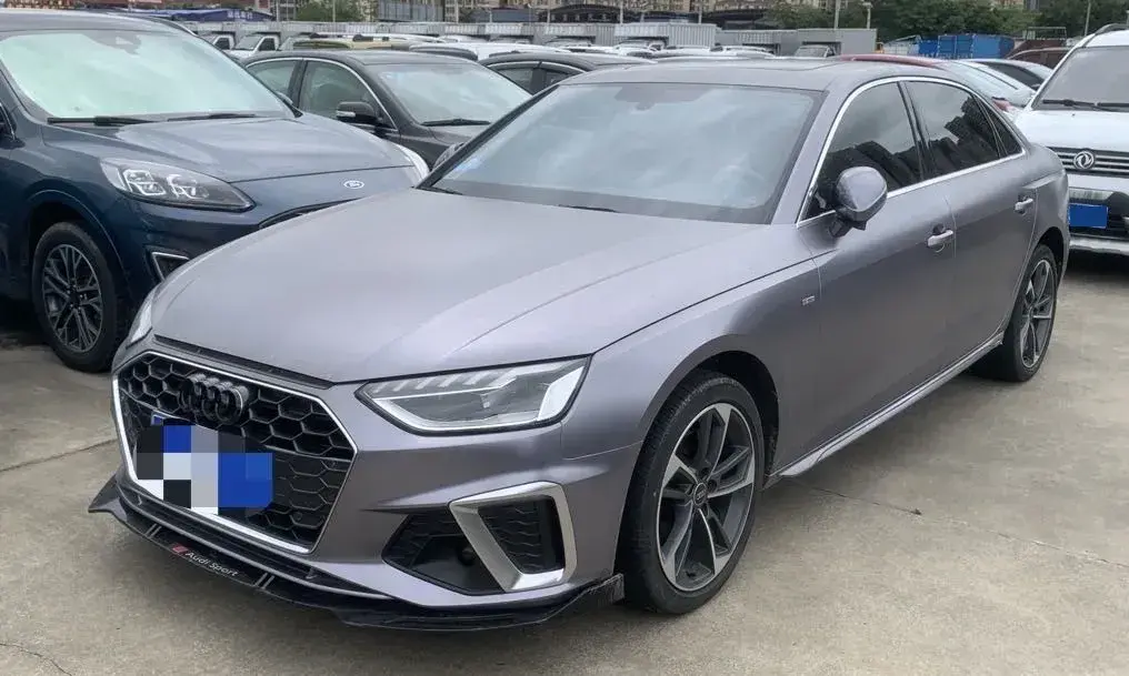 2022 Audi A4L 2.0T 190HP L4 7DCT