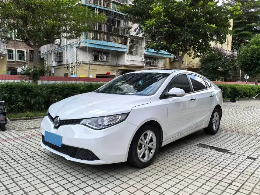 2016 MG GT 1.5T 129HP L4 6AT