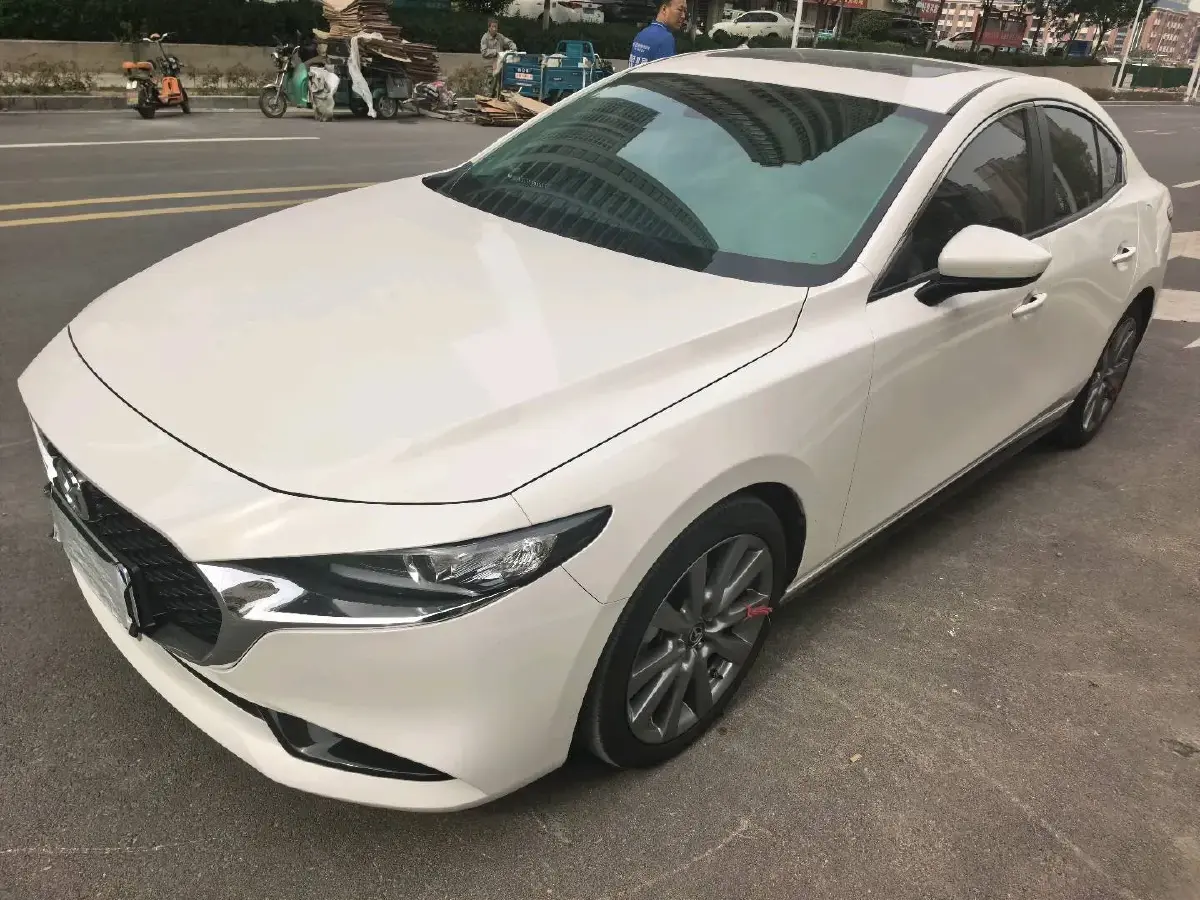 2022 Mazda 3 Axela 2.0L 158HP L4 6AT