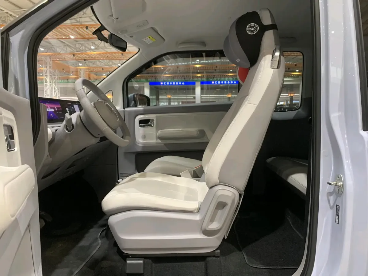 2023 WuLing Air ev BEV 28.4KWH,autocango,china used car exporter,china ev exporter,chinese used car exporter,chinese used ev exporter