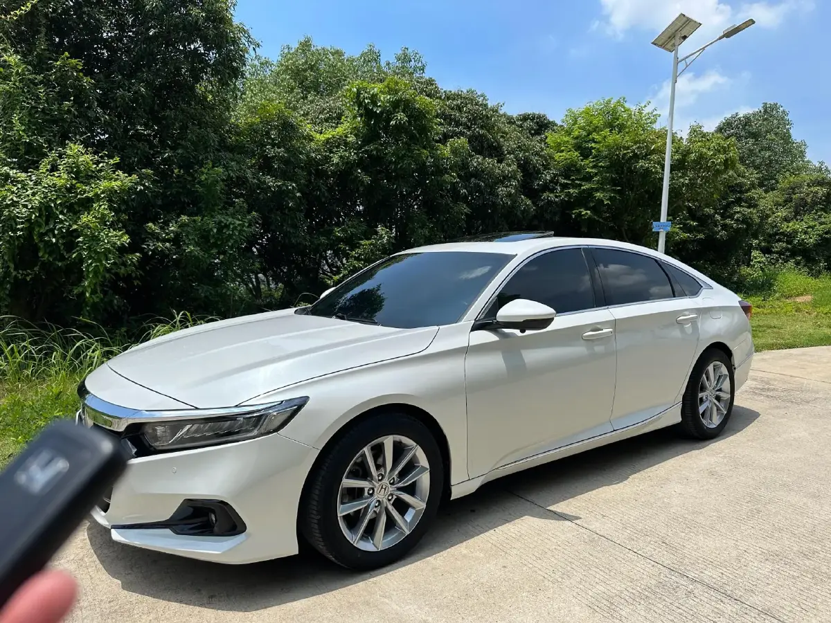 2022 Honda Accord 1.5T 194HP L4 CVT