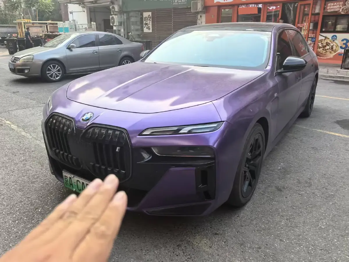 2023 BMW i7 BEV 101.7KWH