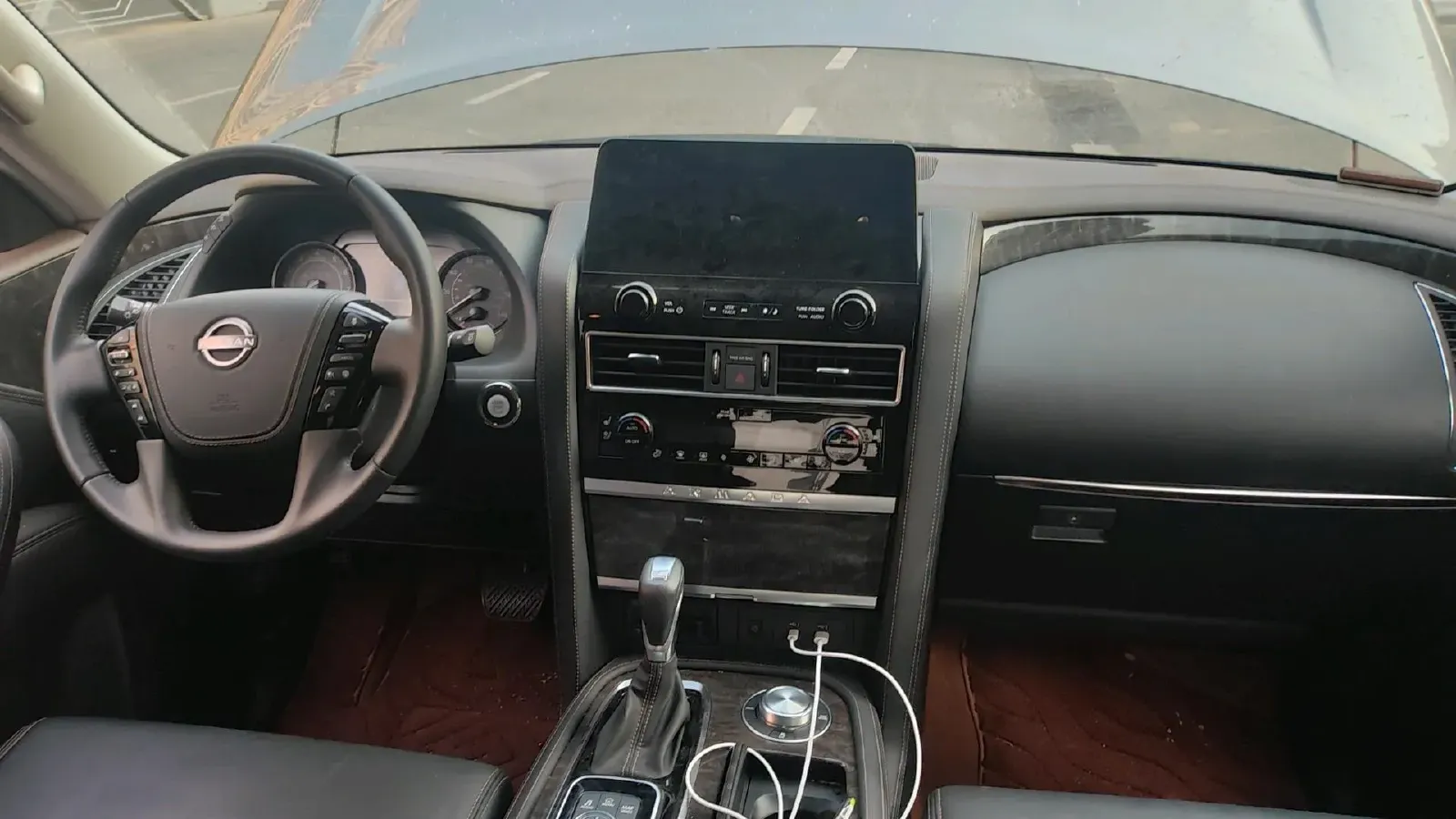 2023 Nissan Patrol 5.6L 400HP V8 7AT,autocango,china used car exporter,china ev exporter,chinese used car exporter,chinese used ev exporter