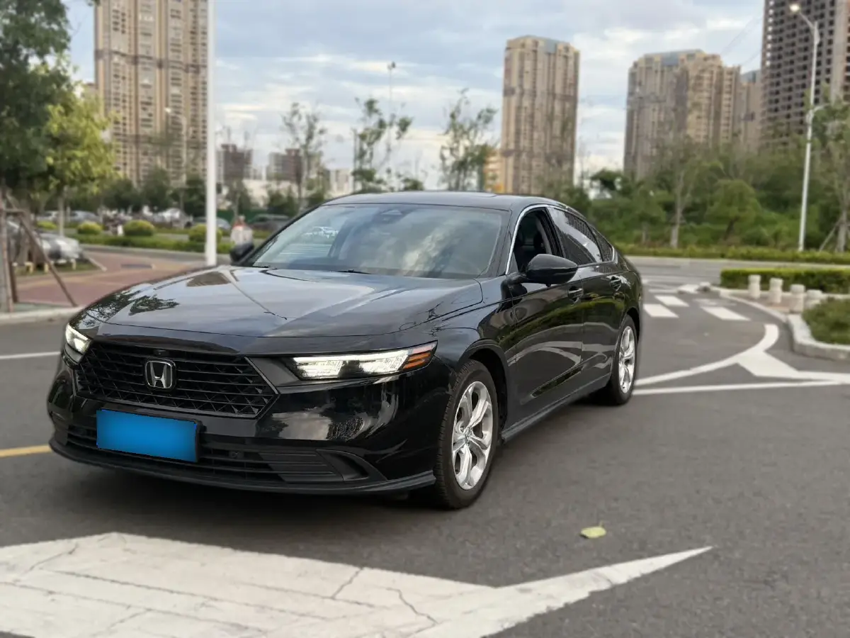 2023 Honda Accord 1.5T 192HP L4 CVT