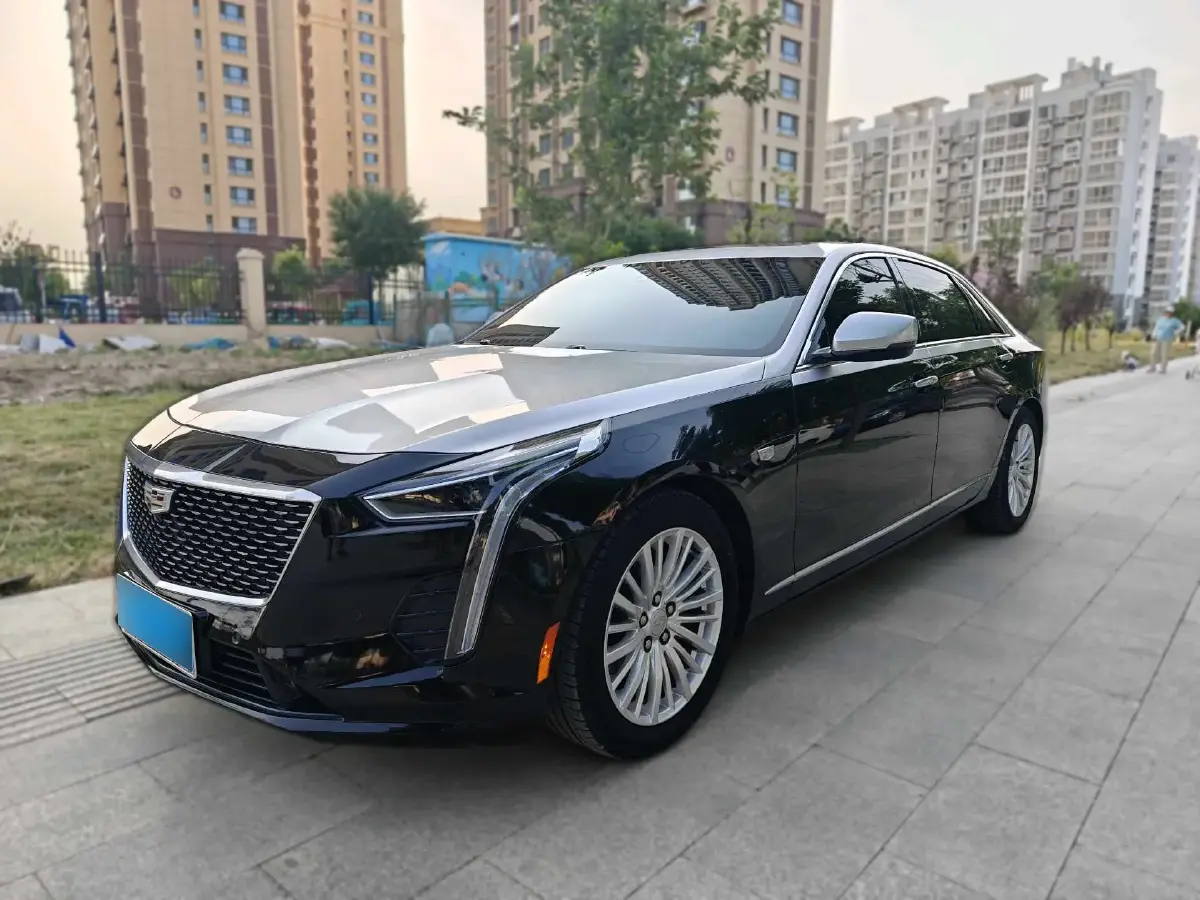 2022 Cadillac CT6 2.0T 237HP L4 10AT