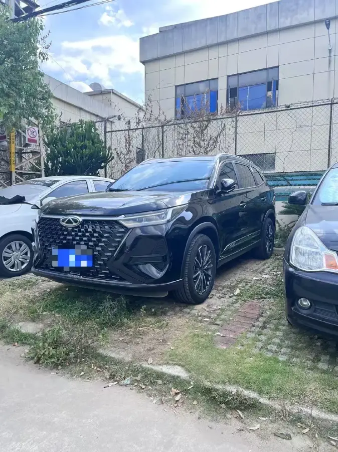 2025 Chery Tiggo 8 PRO 1.6T 197HP L4 7DCT