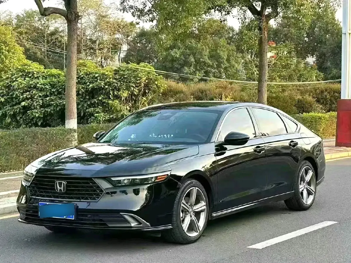 2023 Honda Accord 1.5T 192HP L4 CVT