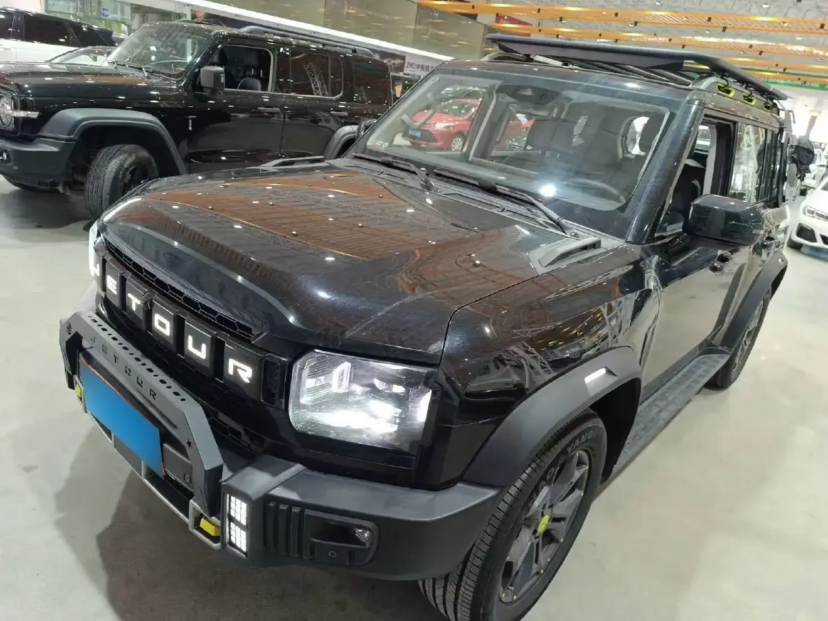 2023 Jetour Traveller 2.0T 254HP L4 7DCT