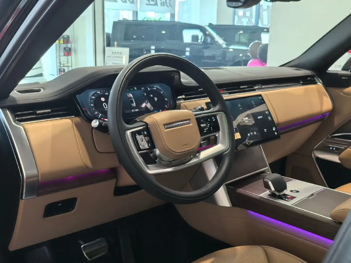 2025 Land Rover Range Rover 3.0T 400HP L6 8AT,autocango,china used car exporter,china ev exporter,chinese used car exporter,chinese used ev exporter