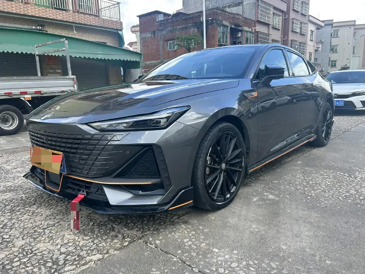 2022 ChangAn UNI-V 1.5T 188HP L4 7DCT